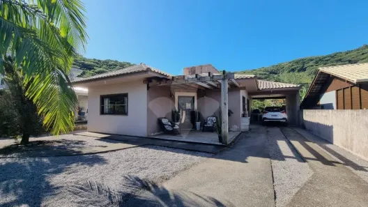 Casa com 3 Quartos à venda, 130m² no Ressacada, Garopaba