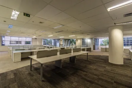 Sala Comercial para alugar, 473m² no Jardim Morumbi, São Paulo