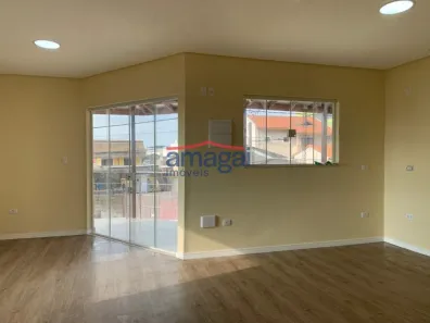 Casa com 3 Quartos para alugar, 200m² no Loteamento Villa Branca, Jacareí