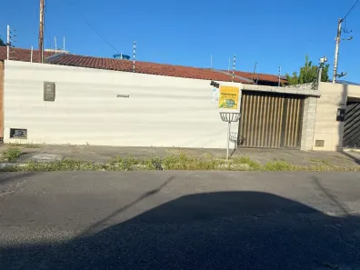 Casa com 3 Quartos à venda, 100m² no Aruana, Aracaju