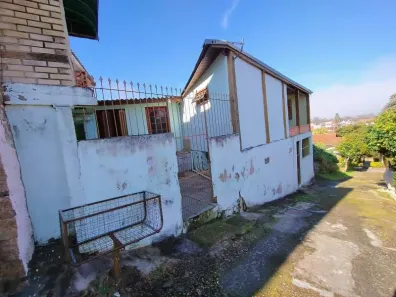 Casa com 3 Quartos para alugar, 75m² no Espírito Santo, Porto Alegre