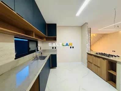 Casa com 4 Quartos à venda, 239m² no Cidade Alpha, Eusébio