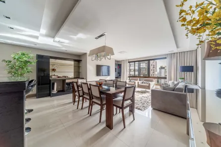 Apartamento com 3 Quartos à venda, 121m² no Três Figueiras, Porto Alegre