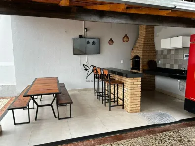Casa com 3 Quartos à venda, 150m² no Segismundo Pereira, Uberlândia