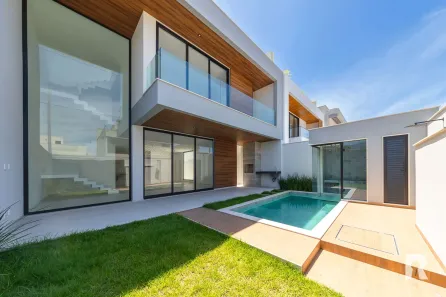 Casa de Condomínio com 3 Quartos à venda, 275m² no Recreio dos Bandeirantes, Rio de Janeiro