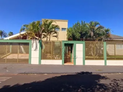 Casa com 3 Quartos à venda, 300m² no Califórnia, Londrina