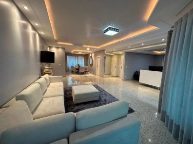 Apartamento com 4 Quartos à venda, 323m² no Meia Praia, Itapema