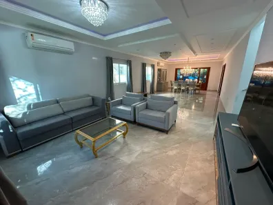 Sobrado com 3 Quartos para alugar, 270m² no São João do Rio Vermelho, Florianópolis