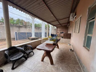 Casa com 3 Quartos à venda, 134m² no Jardim Califórnia, Uberaba