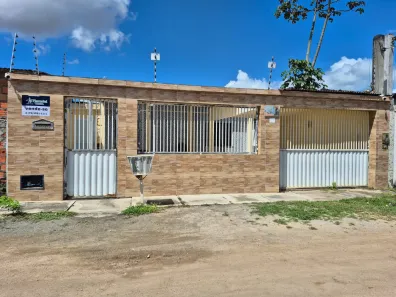 Casa com 3 Quartos à venda, 250m² no Asa Branca, Feira de Santana