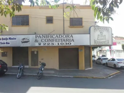 Sala Comercial com 3 Quartos à venda, 250m² no Vila Maristela, Presidente Prudente