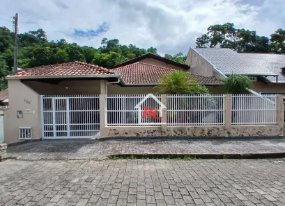 Casa com 4 Quartos à venda, 379m² no Velha Central, Blumenau