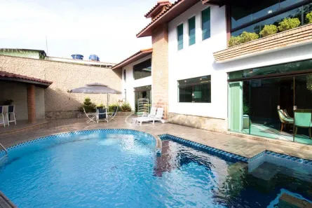 Sobrado com 4 Quartos para venda ou aluguel, 580m² no Parque Edu Chaves, São Paulo