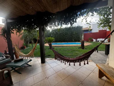Casa de Condomínio com 4 Quartos para venda ou aluguel, 360m² no Parque Xangrilá, Campinas