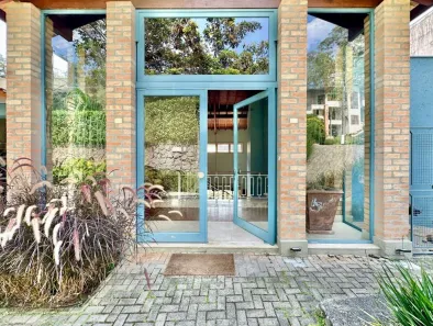Casa de Condomínio com 4 Quartos à venda, 457m² no Jardim Indaiá, Embu das Artes