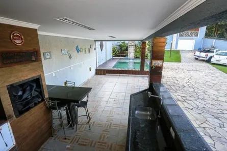 Casa com 4 Quartos à venda, 239m² no Santa Cândida, Curitiba