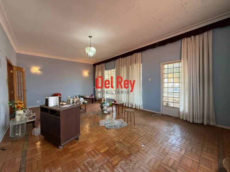 Casa com 3 quartos — Caiçaras, Belo Horizonte