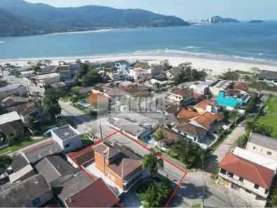 Sobrado com 10 Quartos à venda, 327m² no Centro, Guaratuba
