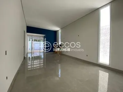 Casa com 3 Quartos à venda, 180m² no Jardim Inconfidência, Uberlândia