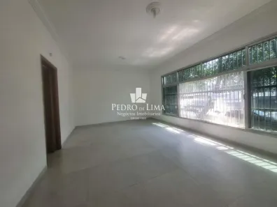 Casa com 3 Quartos para venda ou aluguel, 272m² no Vila Paranaguá, São Paulo