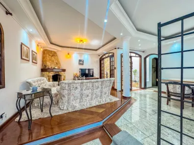 Sobrado com 3 Quartos à venda, 280m² no Vila Homero Thon, Santo André