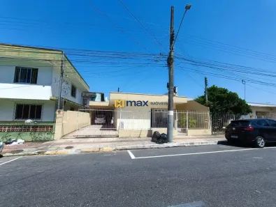 Casa com 3 Quartos à venda, 174m² no Centro, Balneário Camboriú