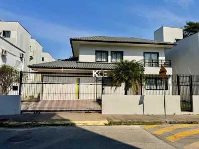 Casa com 3 Quartos para alugar, 150m² no Coqueiros, Florianópolis