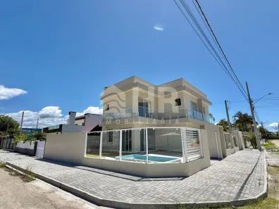 Sobrado com 3 Quartos à venda, 130m² no Balneário Marajó, Matinhos