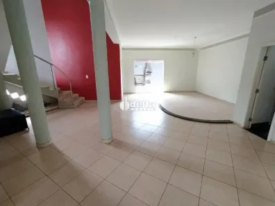 Casa com 3 Quartos à venda, 360m² no Tubalina, Uberlândia