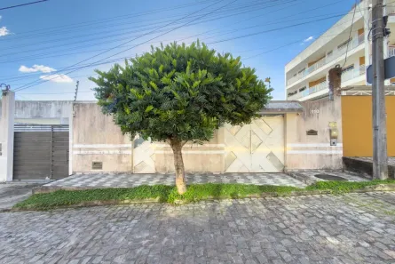 Casa com 3 Quartos à venda, 160m² no São Benedito, Santo Antônio de Jesus