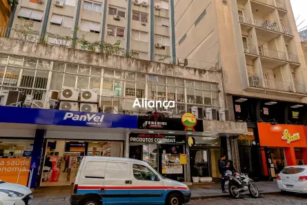 Sala Comercial para alugar, 390m² no Centro Histórico, Porto Alegre