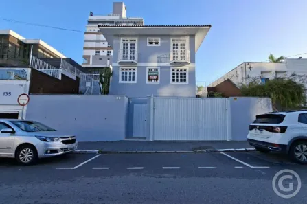 Apartamento com 2 Quartos para alugar, 67m² no Centro, Florianópolis