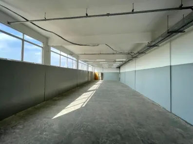 Prédio Comercial à venda, 927m² no Vila Dom Pedro I, São Paulo