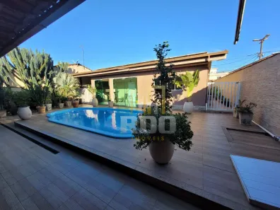 Casa com 3 Quartos à venda, 250m² no Village Rio das Ostras, Rio das Ostras