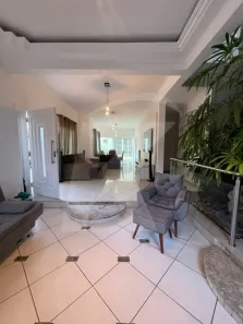 Sobrado com 4 Quartos à venda, 311m² no Jardim Monjolo, São Paulo