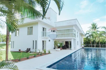 Casa com 8 Quartos para alugar, 1200m² no Portão, Lauro de Freitas