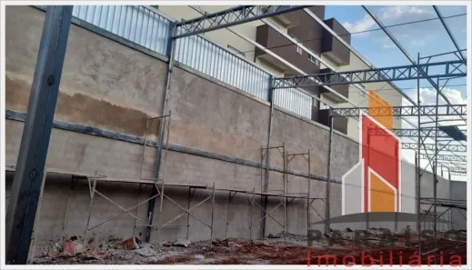 Galpão/Depósito/Armazém à venda, 802m² no Presidente Roosevelt, Uberlândia