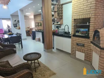 Casa com 4 Quartos à venda, 240m² no Santa Rosa, Uberlândia