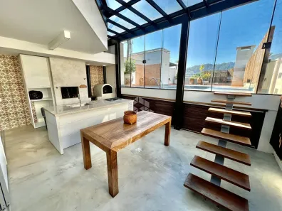Cobertura com 3 Quartos à venda, 277m² no Agronômica, Florianópolis