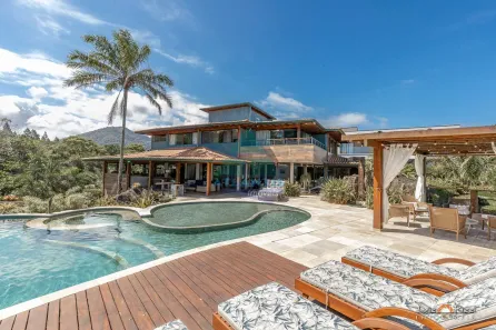 Casa com 6 Quartos à venda, 793m² no Toninhas, Ubatuba