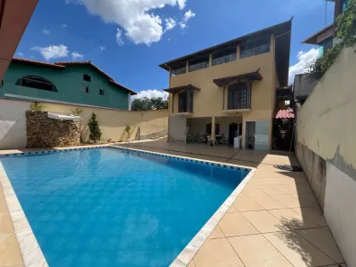 Casa com 5 Quartos à venda, 850m² no Colonial, Contagem