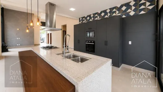 Casa de Condomínio com 3 Quartos para alugar, 238m² no Pinheirinho, Vinhedo