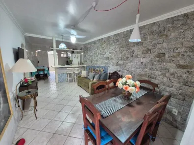 Casa de Condomínio com 2 Quartos à venda, 110m² no Ogiva, Cabo Frio