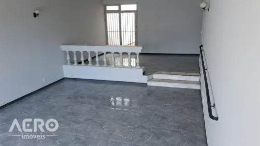 Casa com 7 Quartos para alugar, 288m² no Vila Santa Clara, Bauru