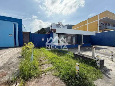 Ponto Comercial com 6 Quartos à venda, 366m² no Centro, Caraguatatuba