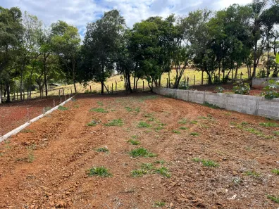 Lote/Terreno à venda, 300m² no , Carmo de Minas