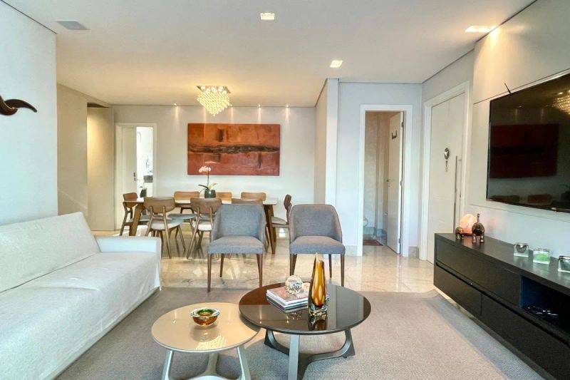 Apartamento com 4 quartos — Sion, Belo Horizonte