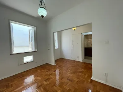 Kitnet com 1 Quarto à venda, 25m² no Copacabana, Rio de Janeiro