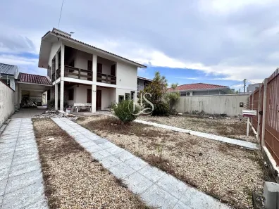 Casa com 3 Quartos à venda, 200m² no Aririú, Palhoça