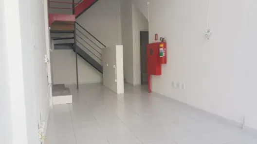 Ponto Comercial para alugar, 56m² no São Mateus, Juiz de Fora